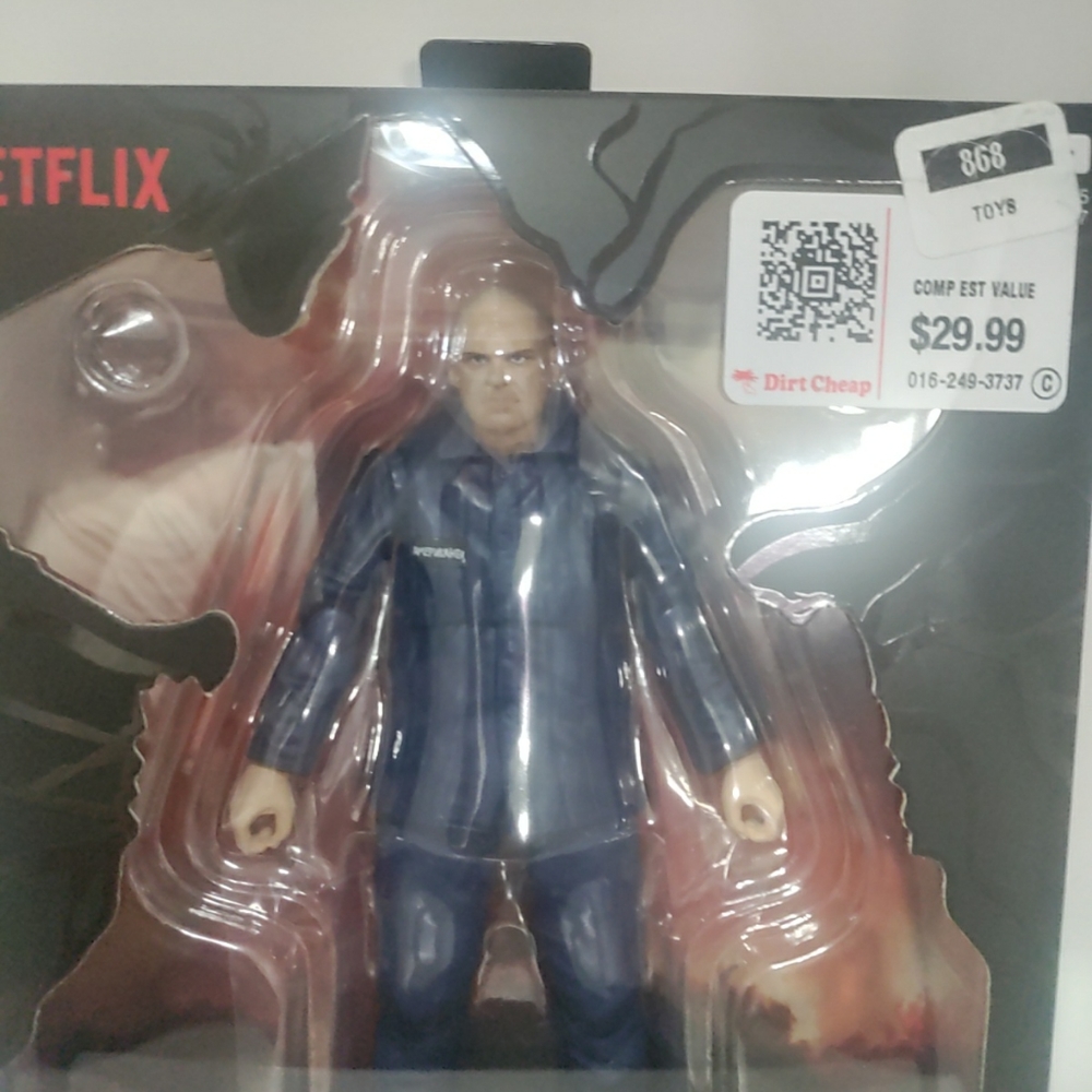 Netflix Stranger Things The Void Series: HOPPER 7" Action Figure (2021, Bandai) - Picture 2 of 7